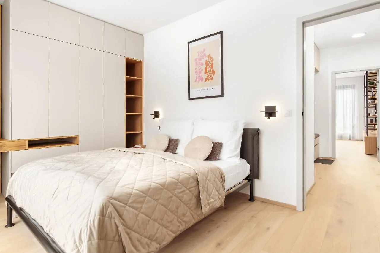 Prague Days - Premium Apartments - Balcony