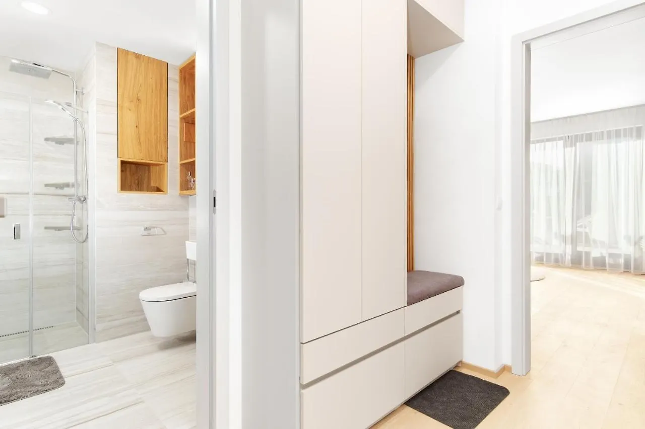 Prague Days - Premium Apartments - Balcony
